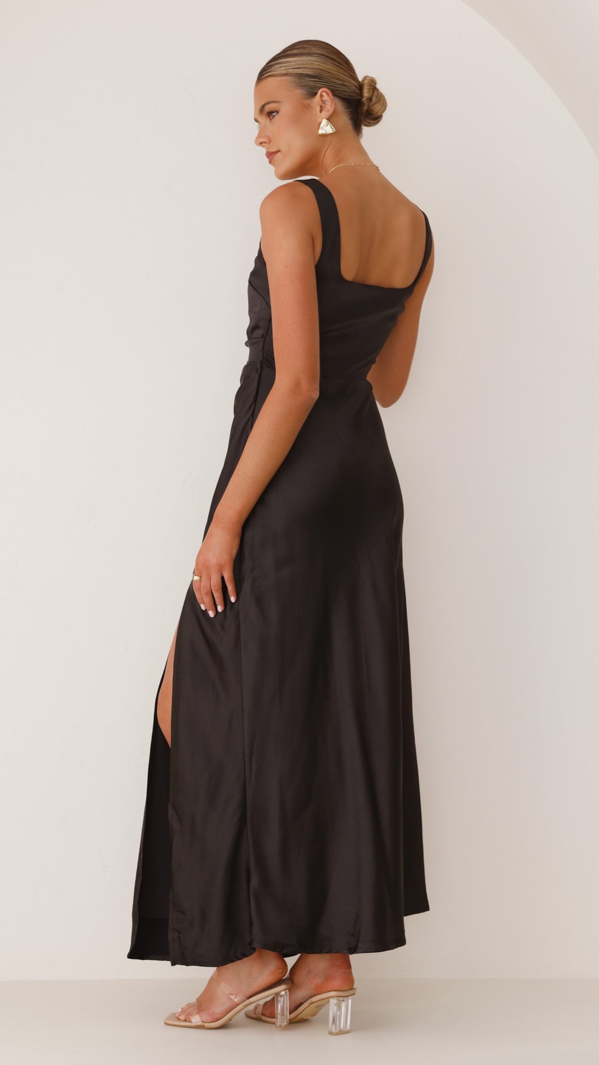 Alaria Maxi Dress - Black